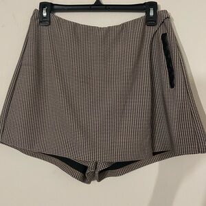 Stylish Brown and White Houndstooth Sherlock Holmes Women's Skort